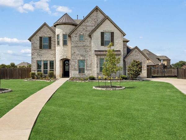 279 Shallow Brook Drive , Sunnyvale, TX 75182