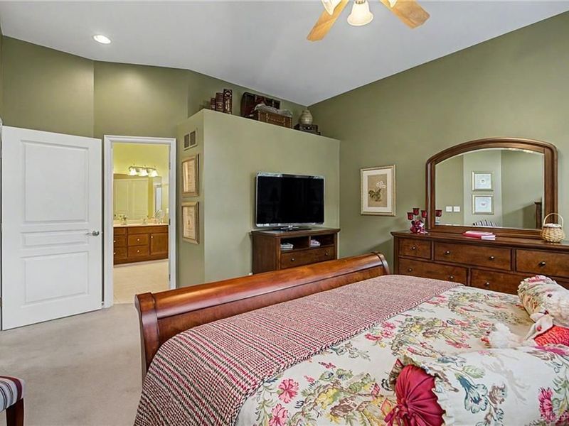 3638 Highland Green, Cincinnati, OH 45245 Photo 27