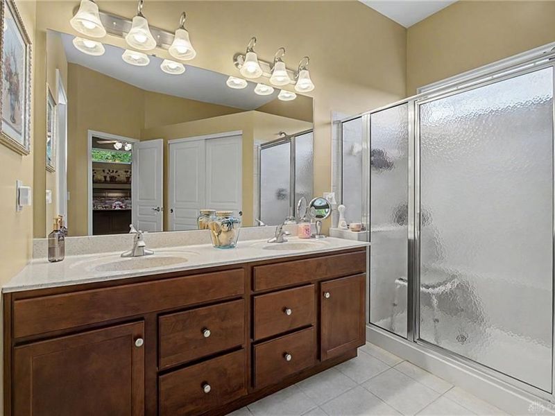 3638 Highland Green, Cincinnati, OH 45245 Photo 29