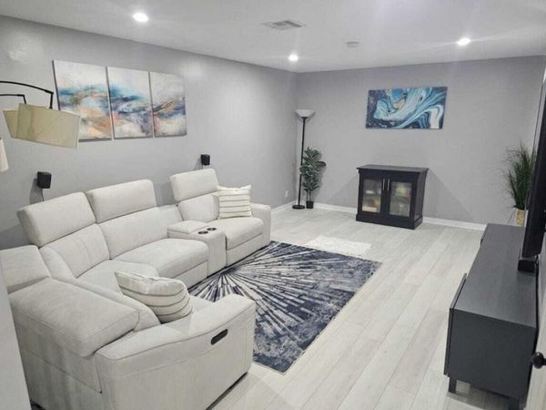 2492 NW 99th Avenue, Coral Springs, FL 33065
