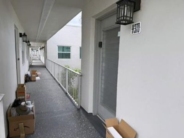 370 BURGUNDY H, Unit H, Delray Beach, FL 33484