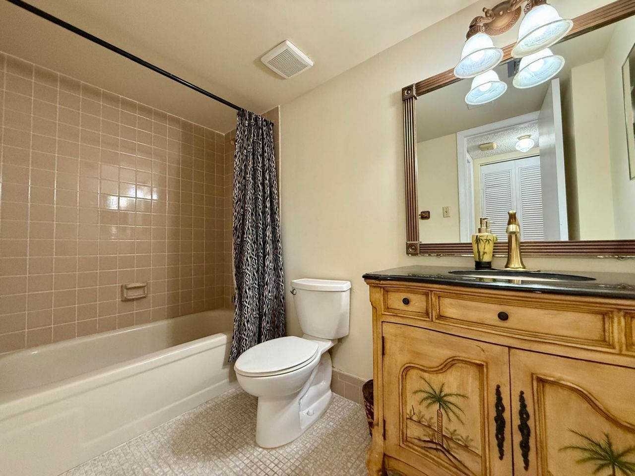 2212 S Cypress Bend Drive, Unit 303, Pompano Beach, FL 33069 Photo