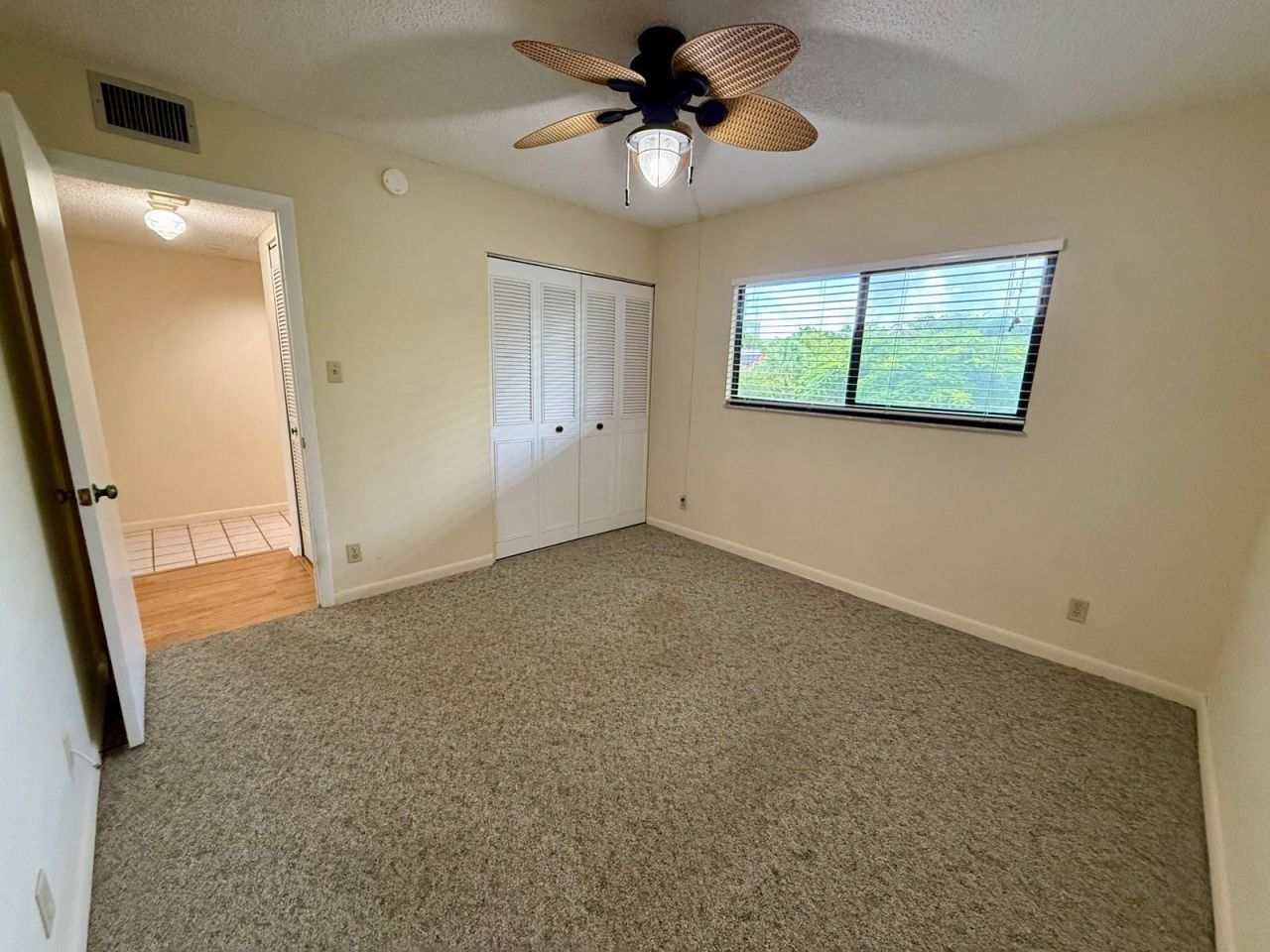 2212 S Cypress Bend Drive, Unit 303, Pompano Beach, FL 33069 Photo