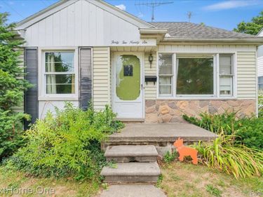 4296 Phillips Avenue, Berkley, Mi 48072