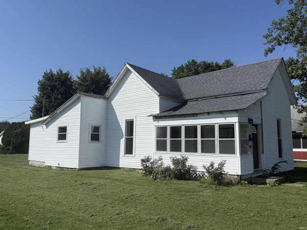 837 W 1st, Albany, IN 47320