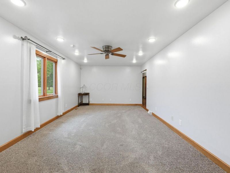 7020 Fayette Drive, West Jefferson, OH 43162 Photo 10