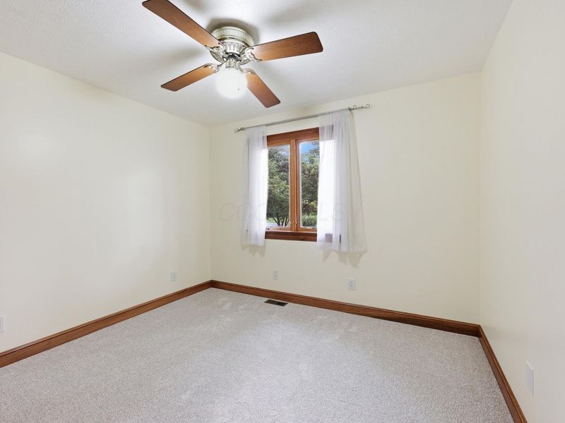 7020 Fayette Drive, West Jefferson, OH 43162 Photo 21