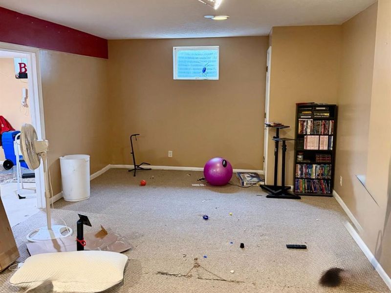 6896 Hunting Horn Court, Hamilton, OH 45011 Photo 6