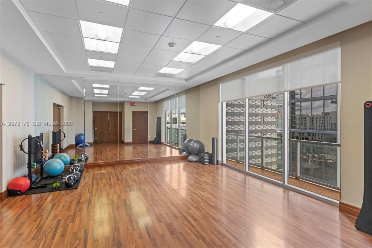 1060 Brickell Ave , Unit 2601, Miami, FL 33131 Photo
