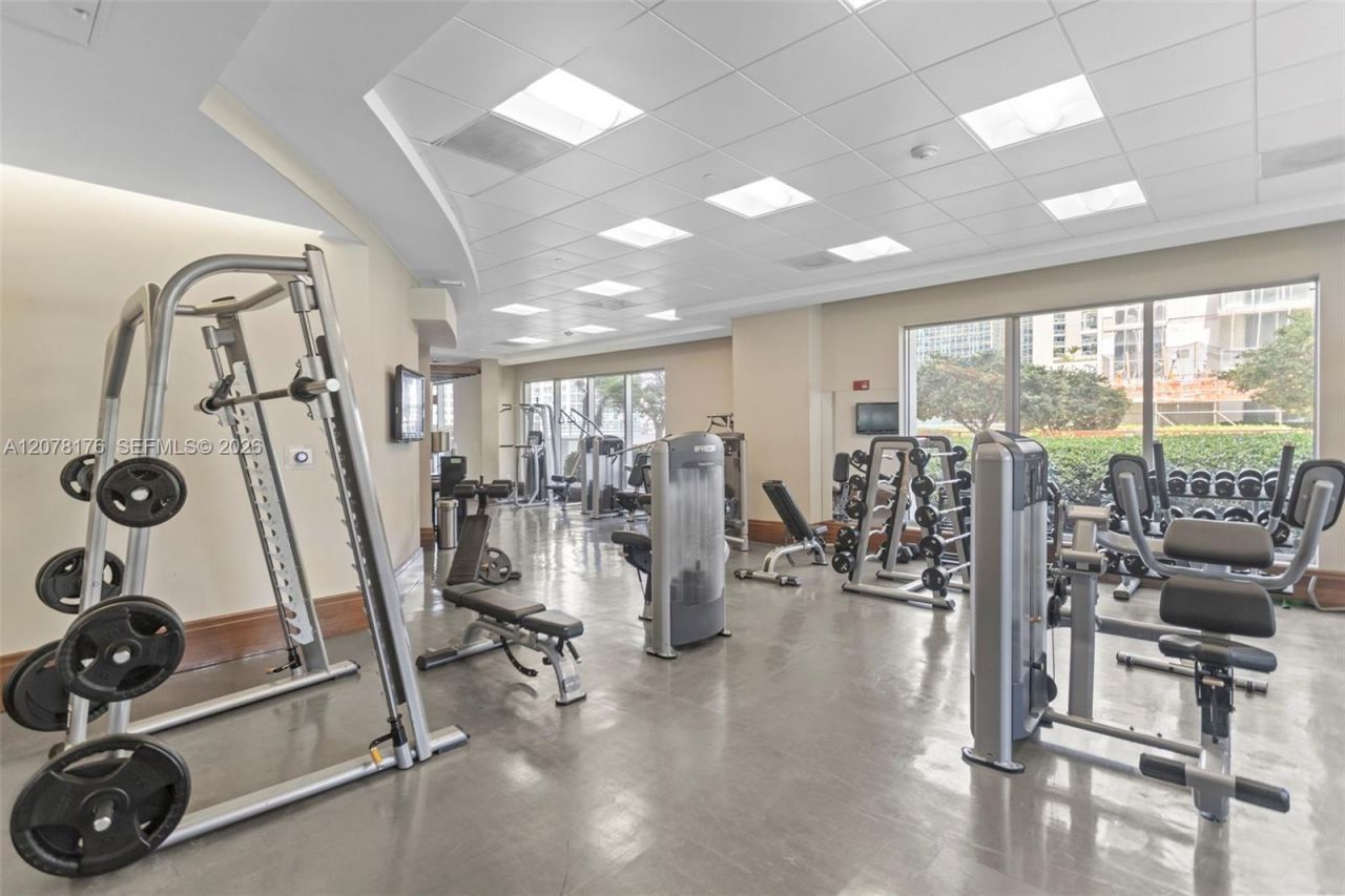 1060 Brickell Ave , Unit 2601, Miami, FL 33131 Photo