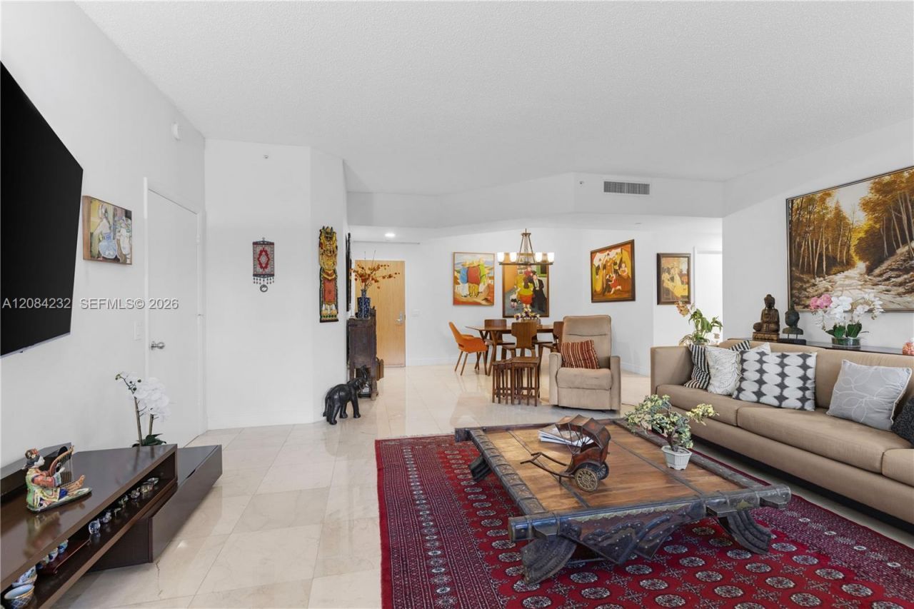 21055 Yacht Club Dr , Unit 207, Aventura, FL 33180 Photo