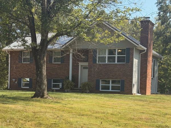 2560 N 1500 W Road, Dugger, IN 47848