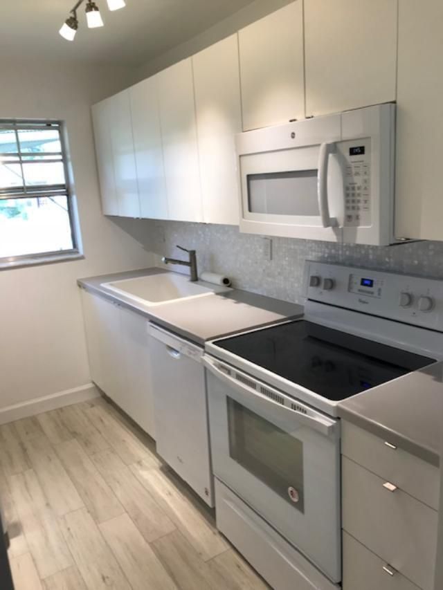 1387 High Point Way Nw, Unit B, Delray Beach, FL 33445 Photo
