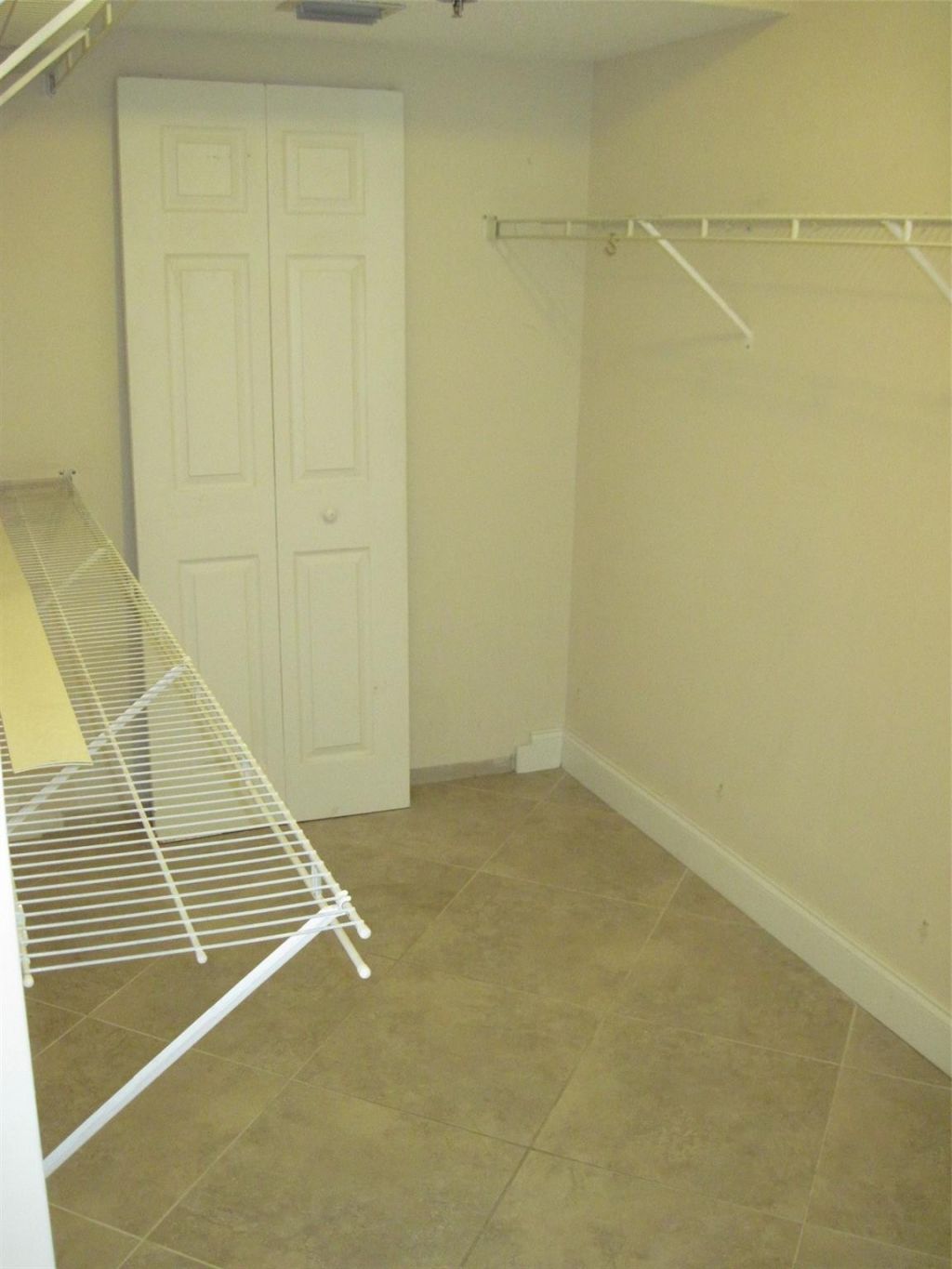 2232 N Cypress Bend Drive, Unit 307, Pompano Beach, FL 33069 Photo