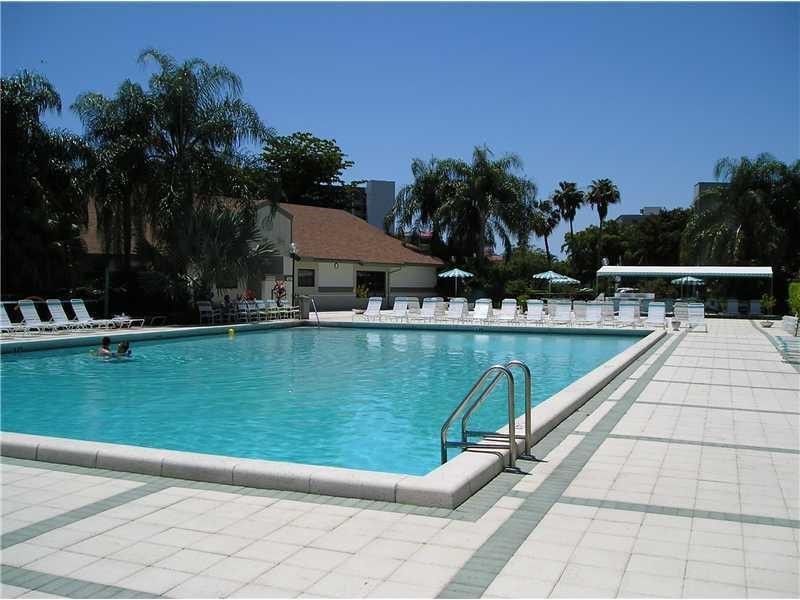 2232 N Cypress Bend Drive, Unit 307, Pompano Beach, FL 33069 Photo