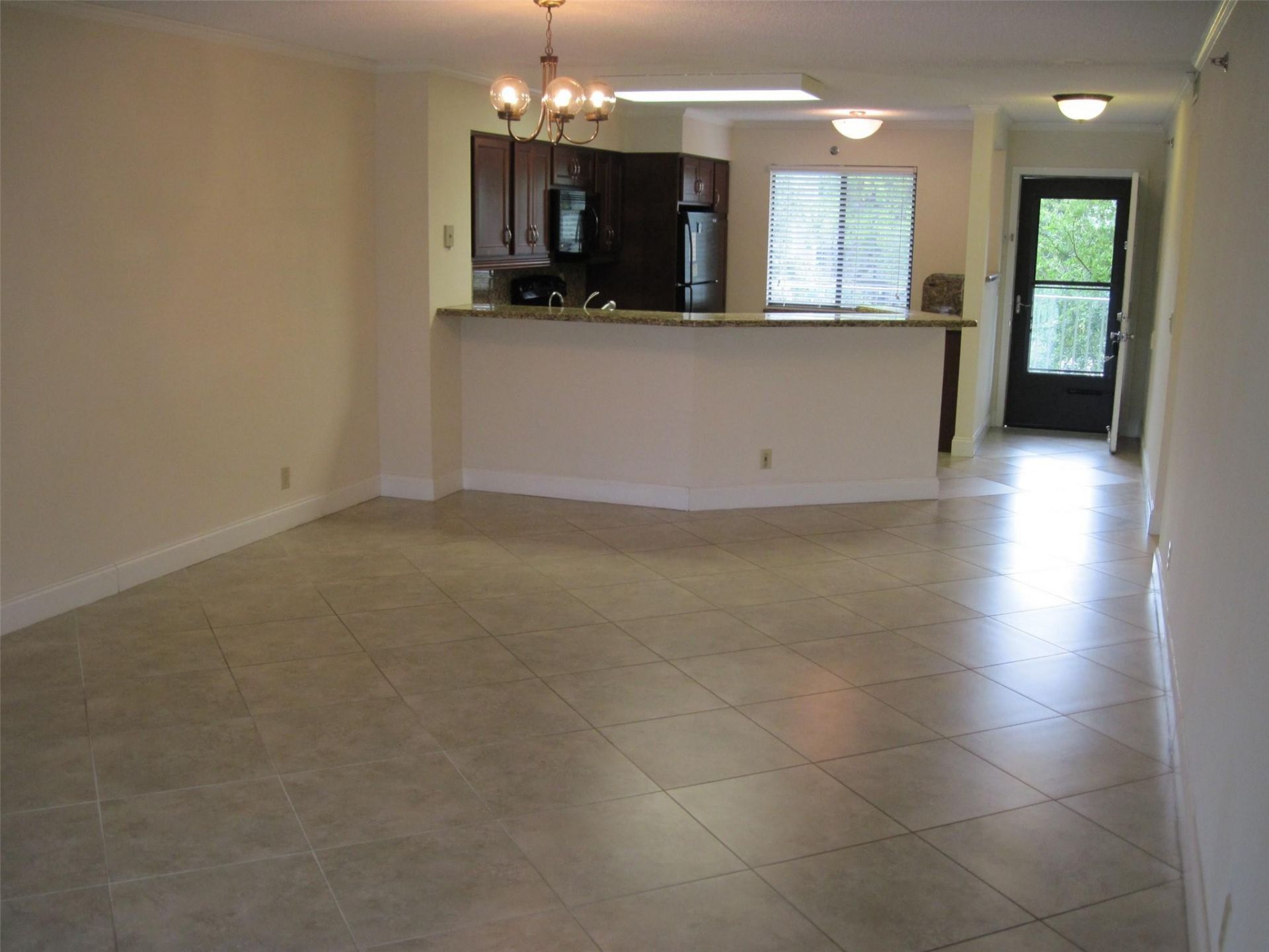 2232 N Cypress Bend Drive, Unit 307, Pompano Beach, FL 33069 Photo
