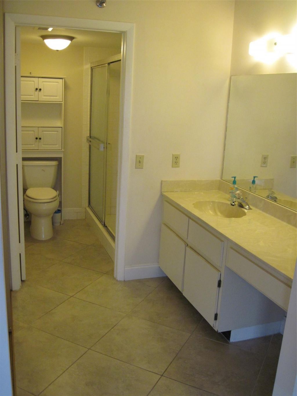 2232 N Cypress Bend Drive, Unit 307, Pompano Beach, FL 33069 Photo