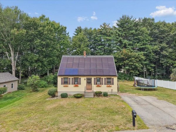 23 Hampshire Drive, Concord, NH 03301