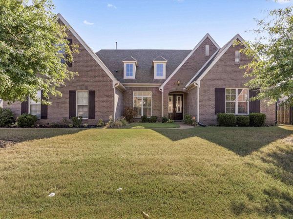4646 NOB HILL DR, Bartlett, TN 38002