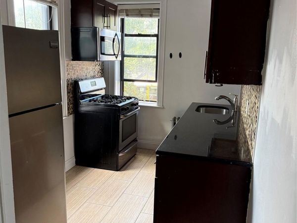 2620 Ditmars Boulevard, Unit 2F, Astoria, NY 11105