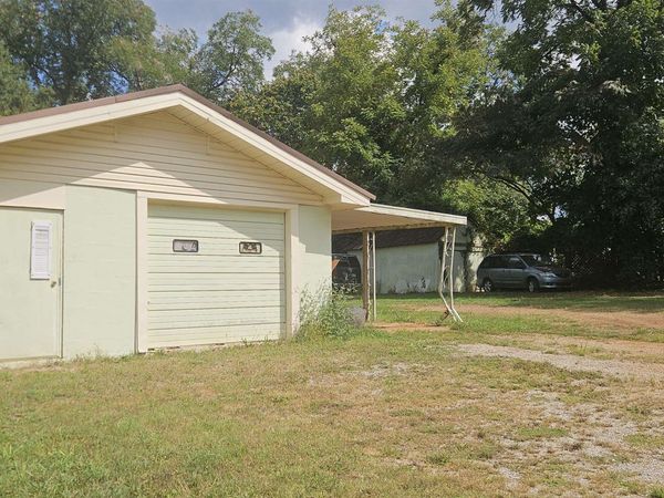 000 Randal Ln, Tuscumbia, AL 35674