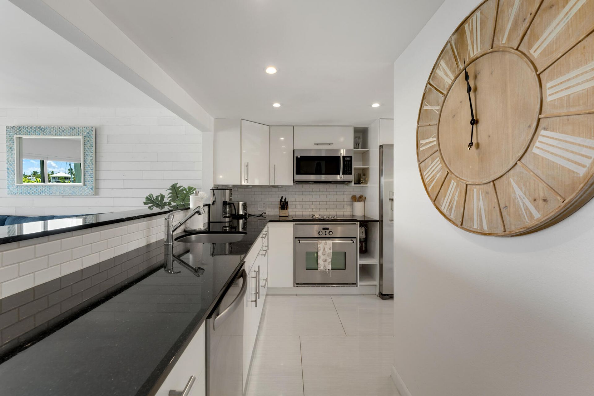 96 Avenue C, Unit 4, Marathon, FL 33050 Photo