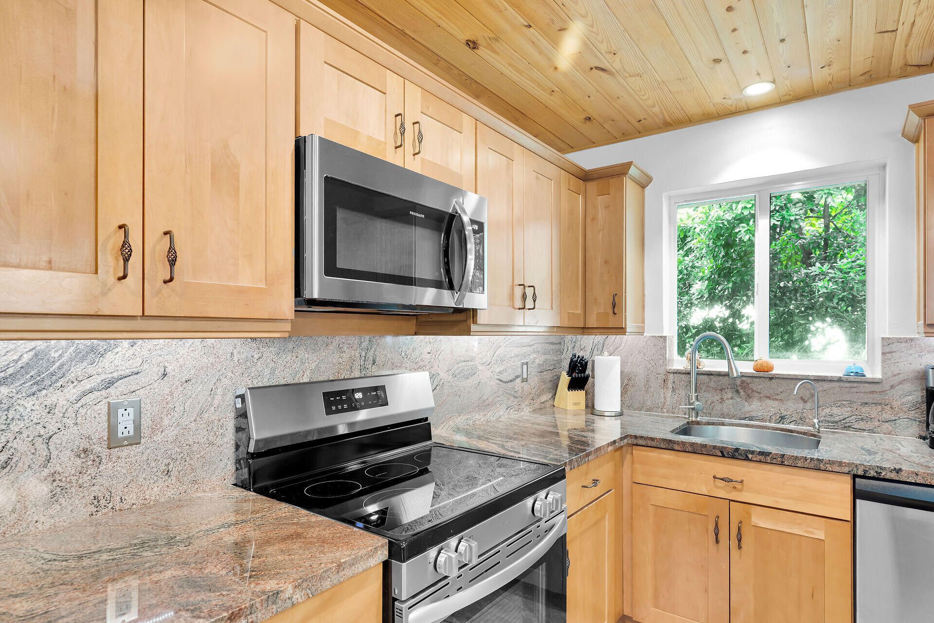 750 Madrid Road, Key Largo, FL 33037 Photo
