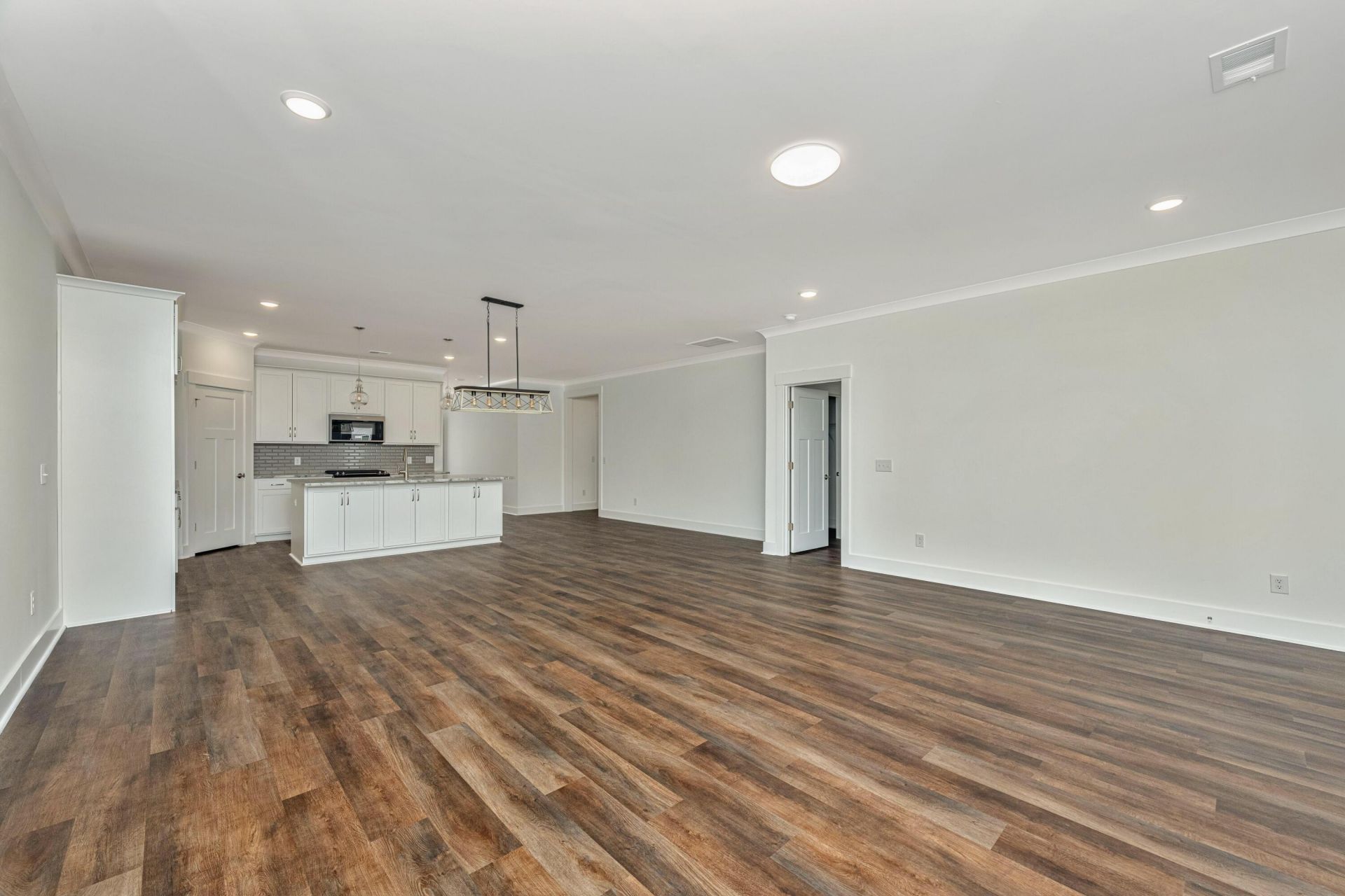 258 Darby Meadow Lane Photo 6