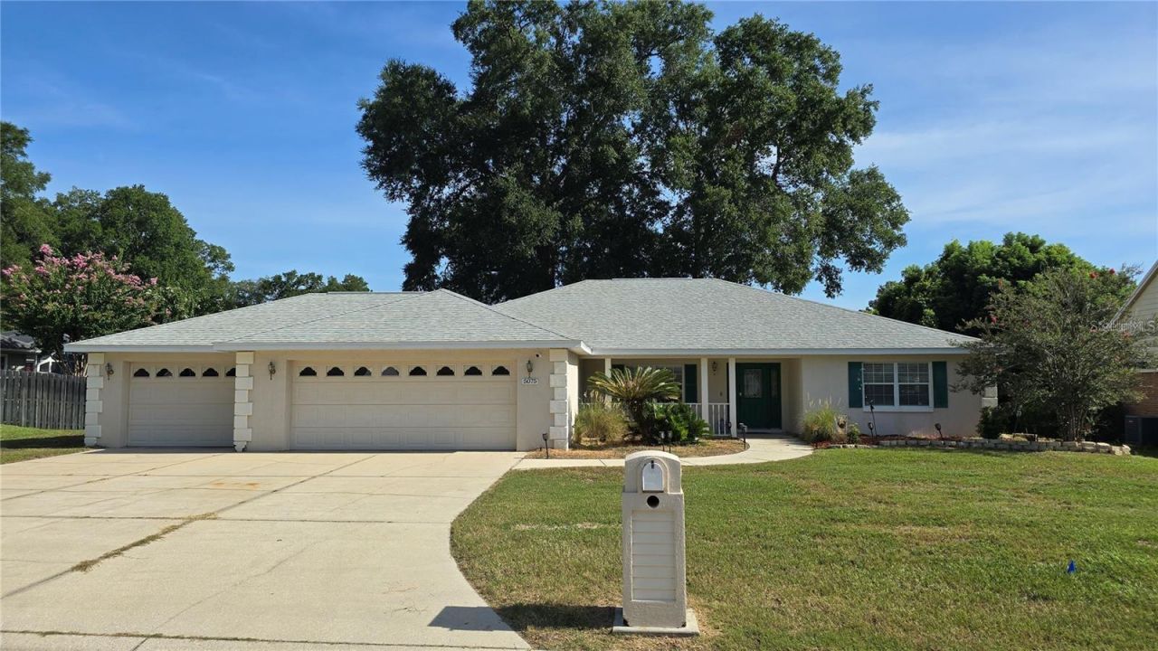 5075 NE 7th Place , Ocala, FL 34470 Main Photo