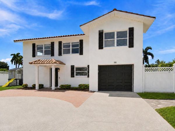 112 16TH STREET , BELLEAIR BEACH, FL 33786