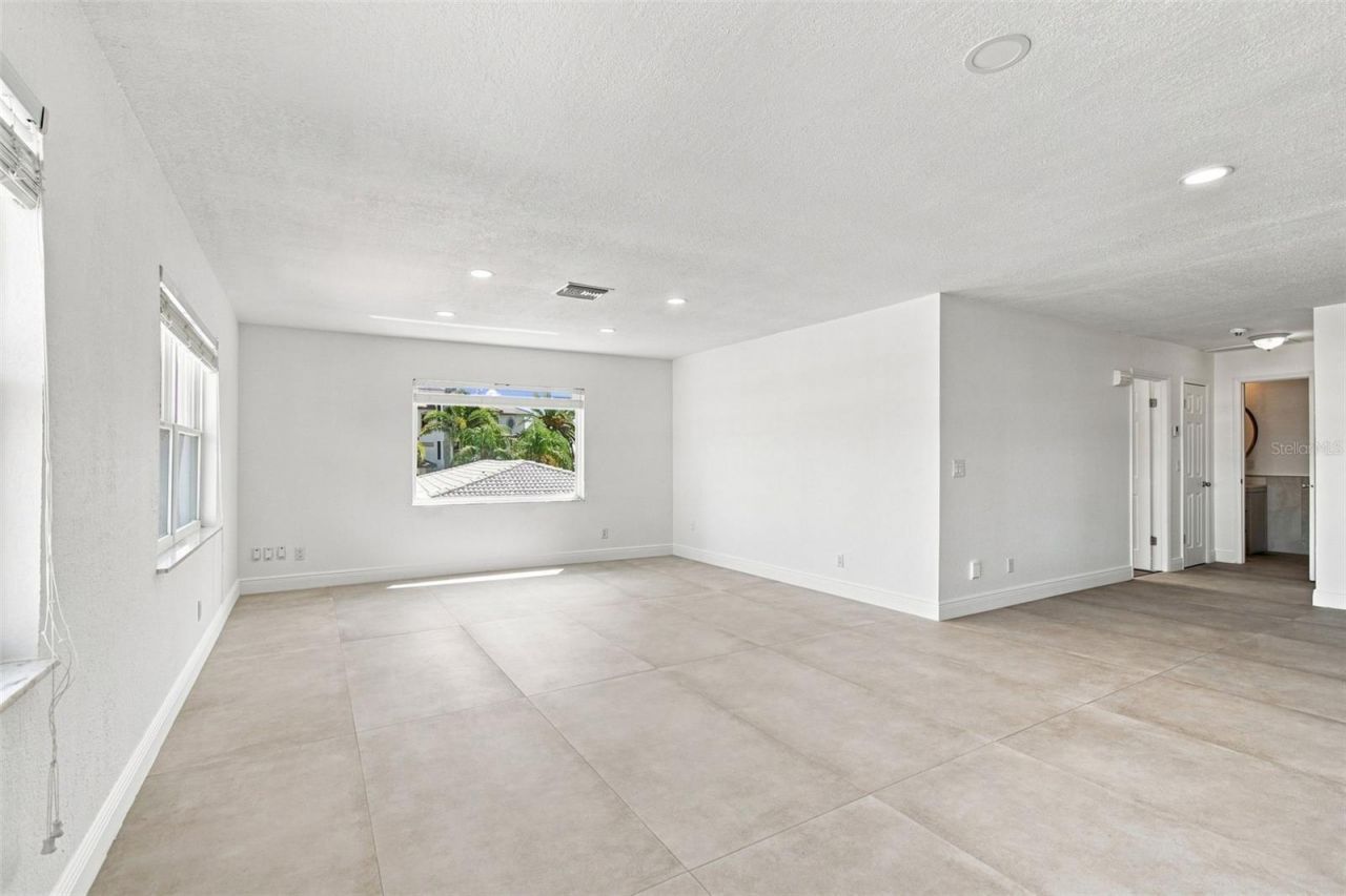 112 16th Street, Belleair Beach, FL 33786 Photo