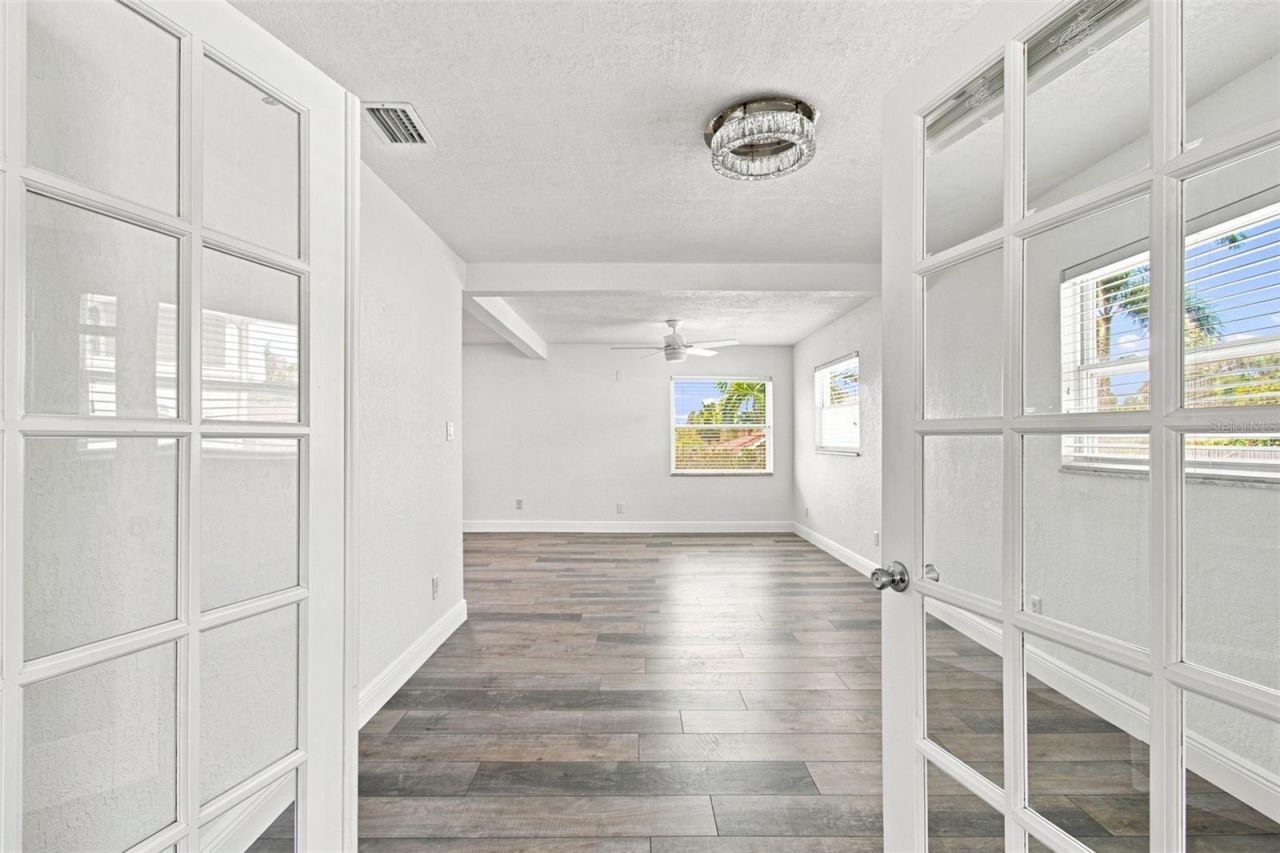 112 16th Street, Belleair Beach, FL 33786 Photo