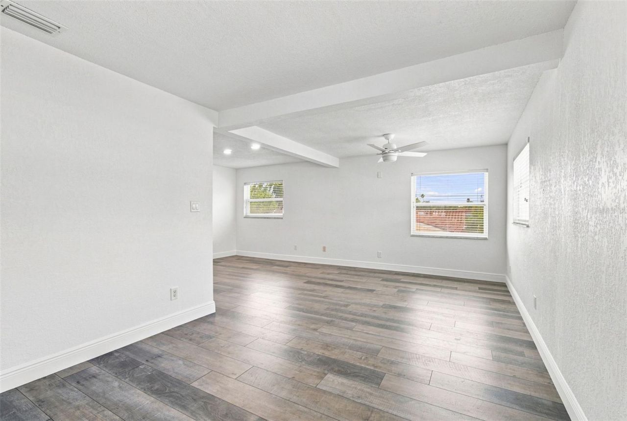 112 16th Street, Belleair Beach, FL 33786 Photo