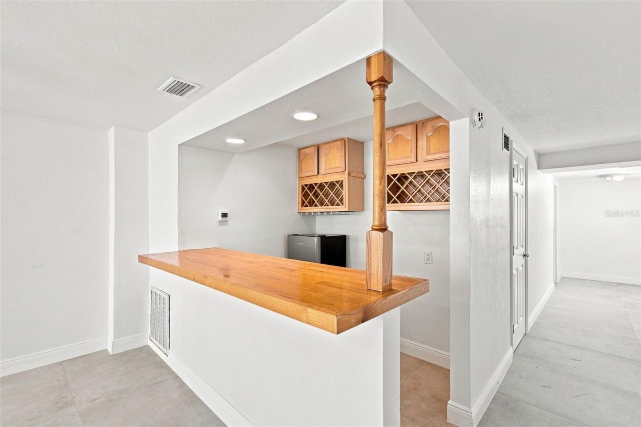112 16th Street, Belleair Beach, FL 33786 Photo
