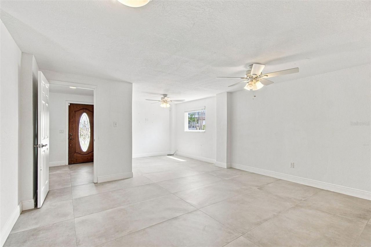 112 16th Street, Belleair Beach, FL 33786 Photo