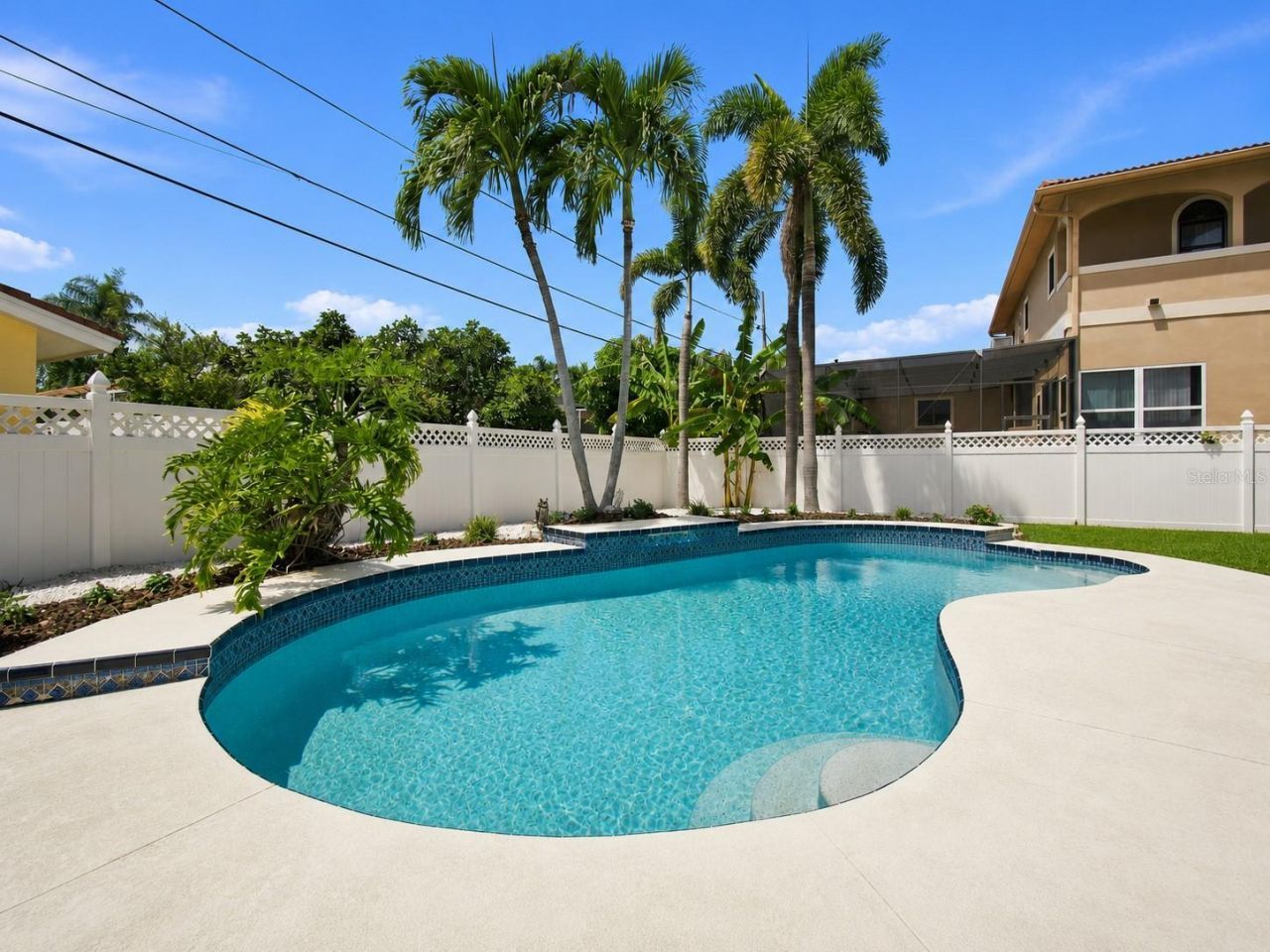 112 16th Street, Belleair Beach, FL 33786 Photo