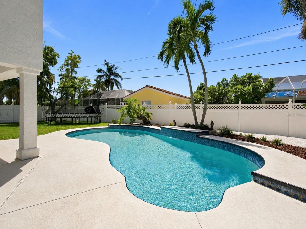 112 16th Street, Belleair Beach, FL 33786 Photo