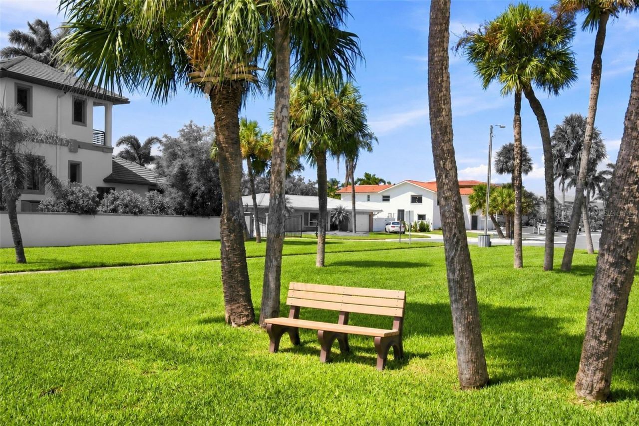 112 16th Street, Belleair Beach, FL 33786 Photo