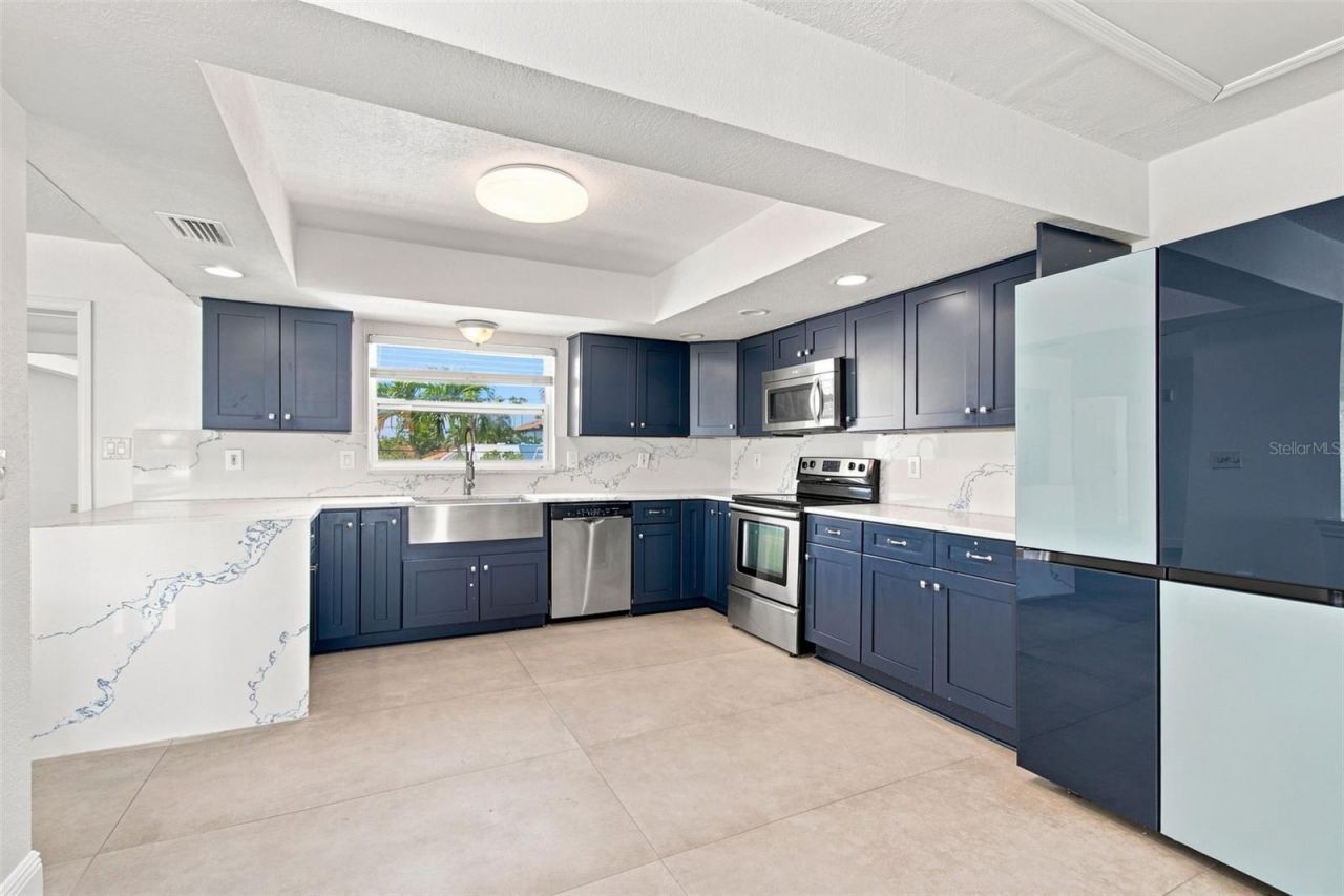 112 16th Street, Belleair Beach, FL 33786 Photo