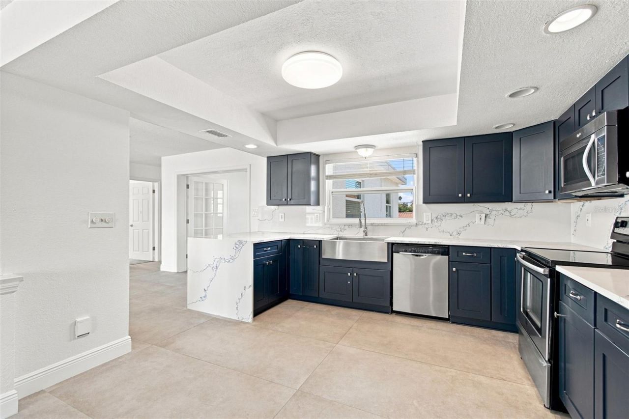 112 16th Street, Belleair Beach, FL 33786 Photo