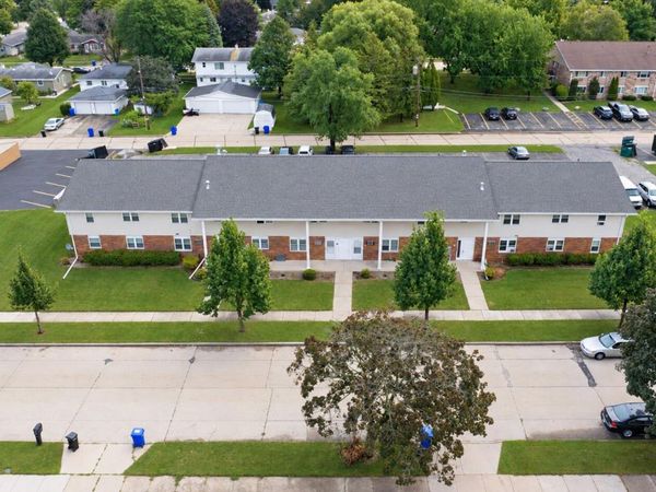 2330 S Walden Ave, Appleton, WI 54915