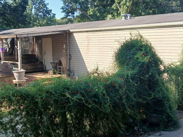 6831 Howard School Rd, Maryville, TN 37801