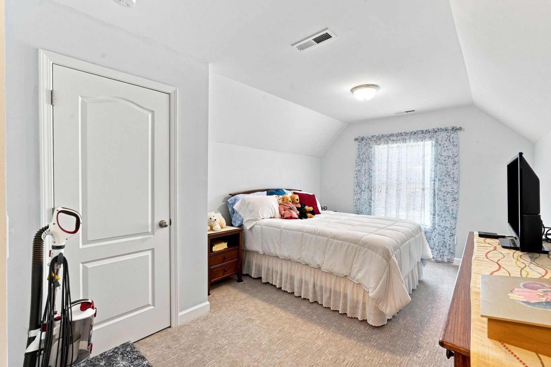 238 Board Landing Circle Photo 15