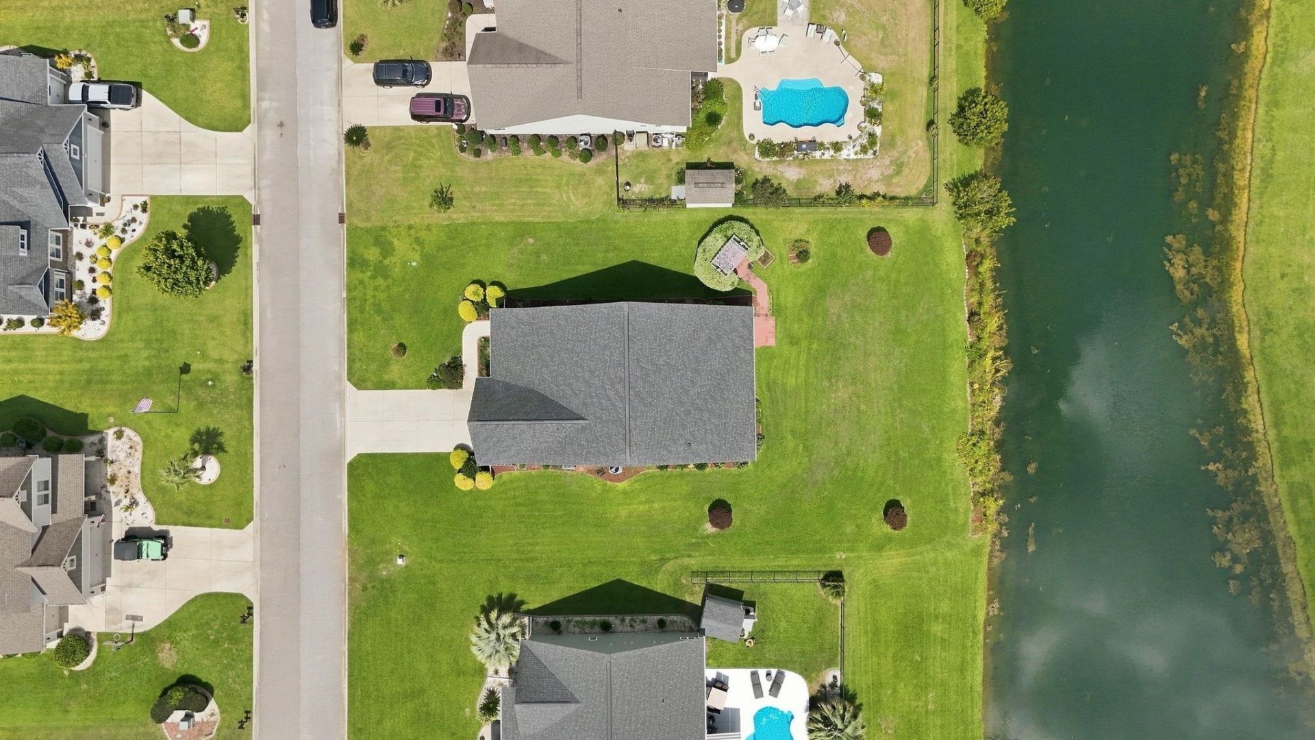 238 Board Landing Circle Photo 6