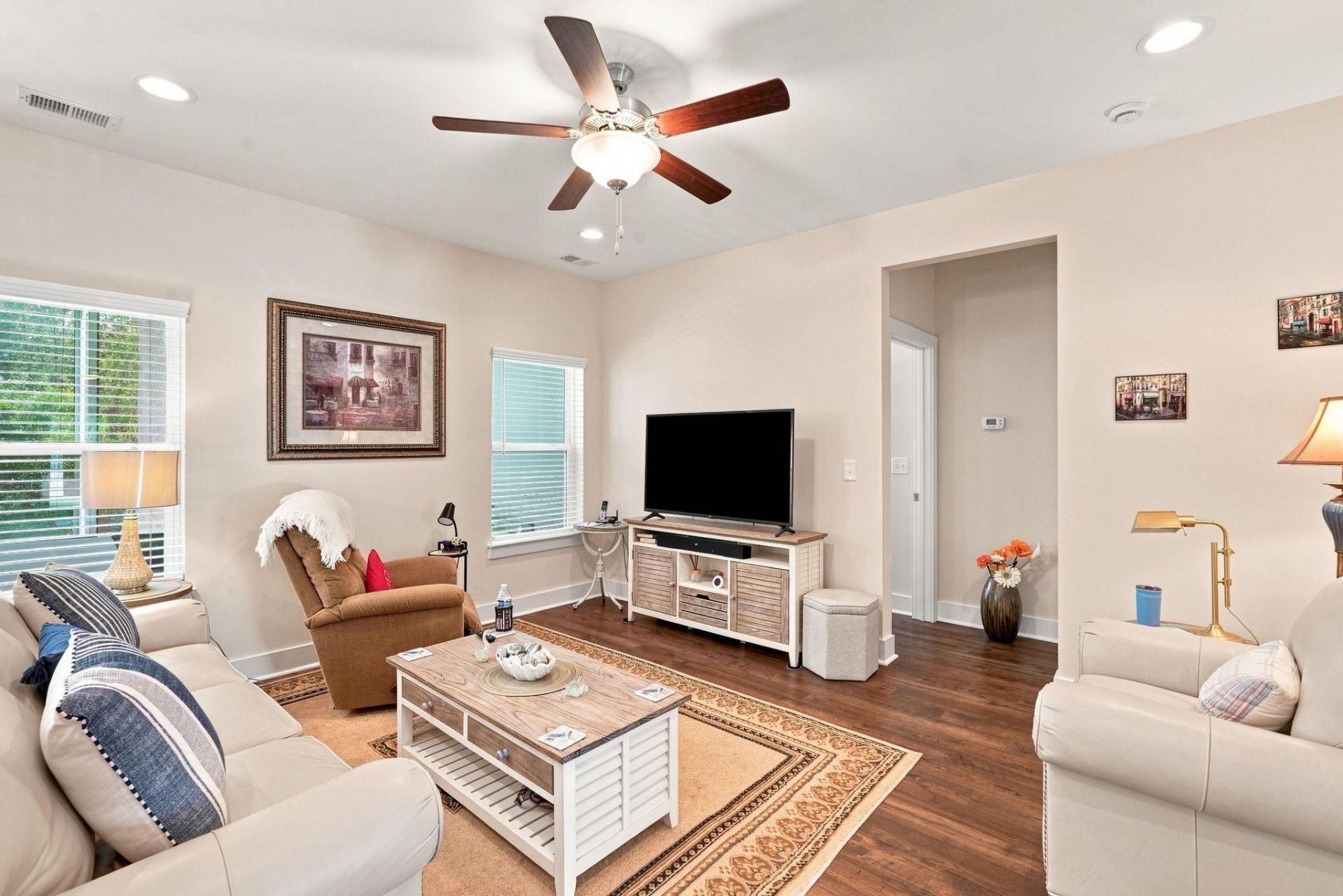 325 Brighton Pl. Photo 10