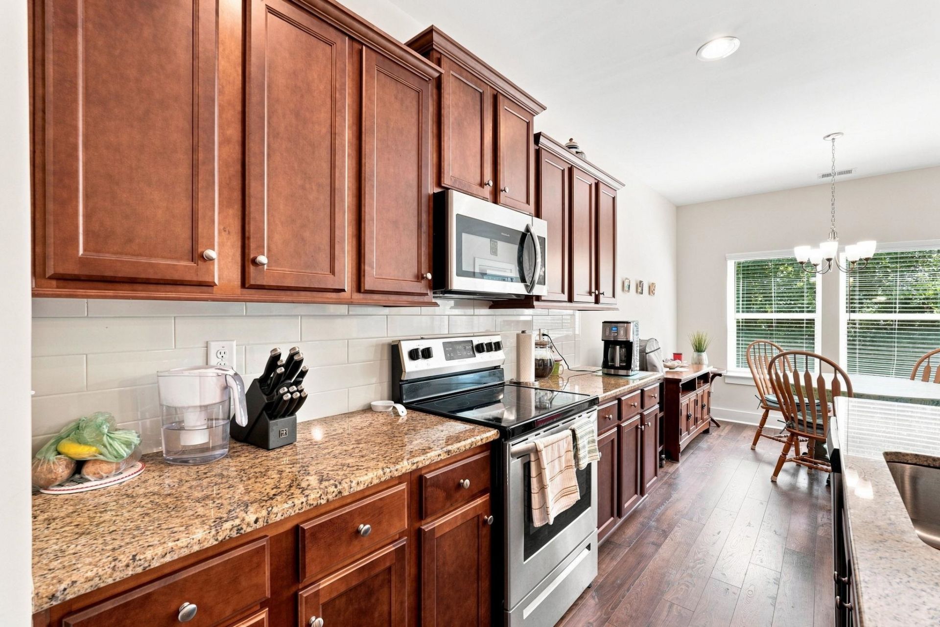 325 Brighton Pl. Photo 12