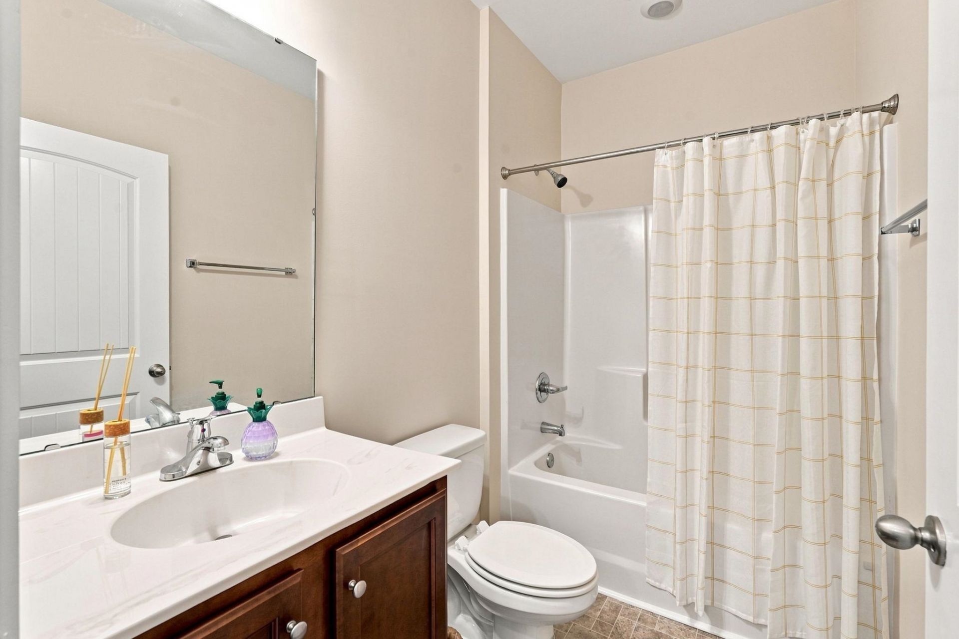 325 Brighton Pl. Photo 34