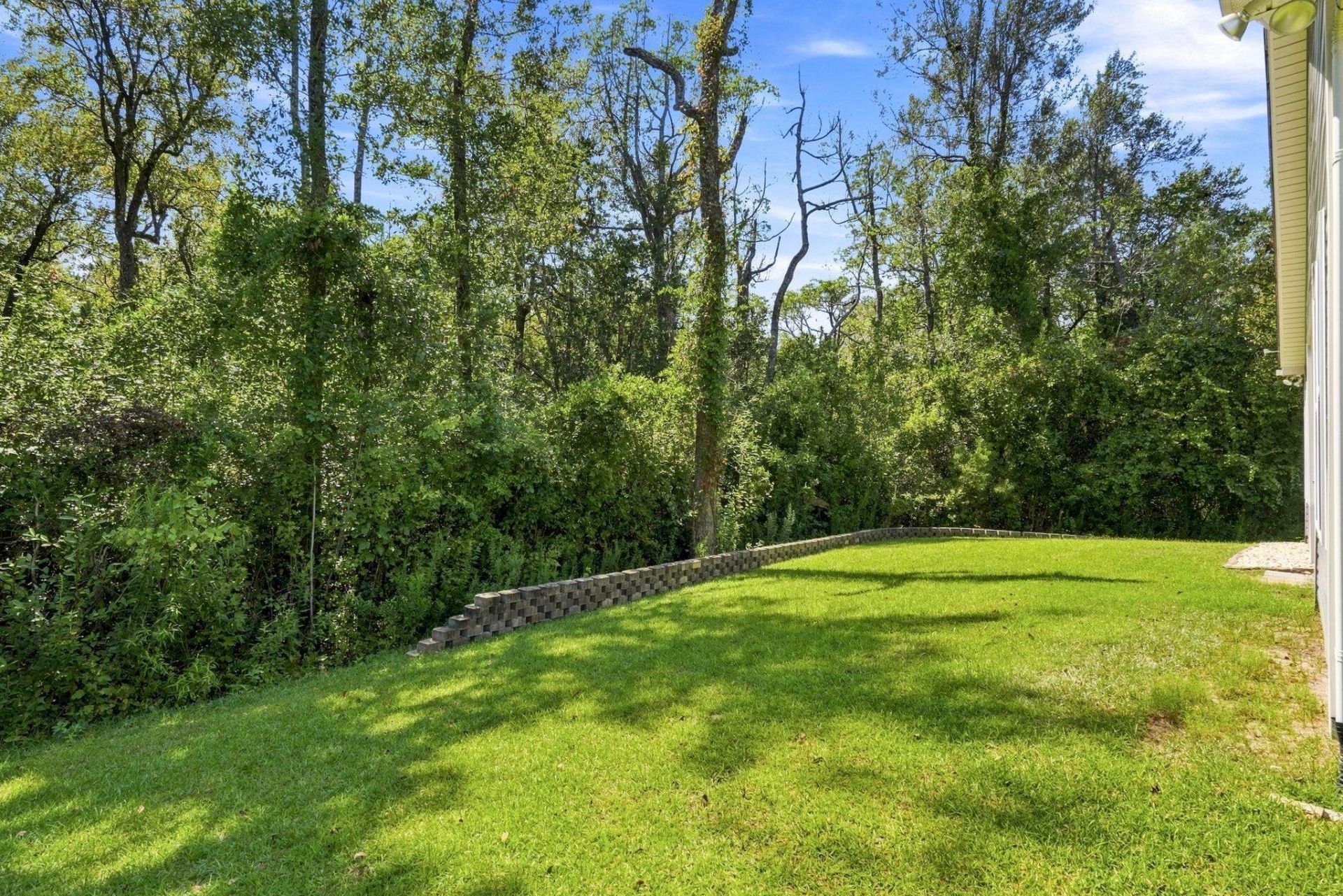 325 Brighton Pl. Photo 37