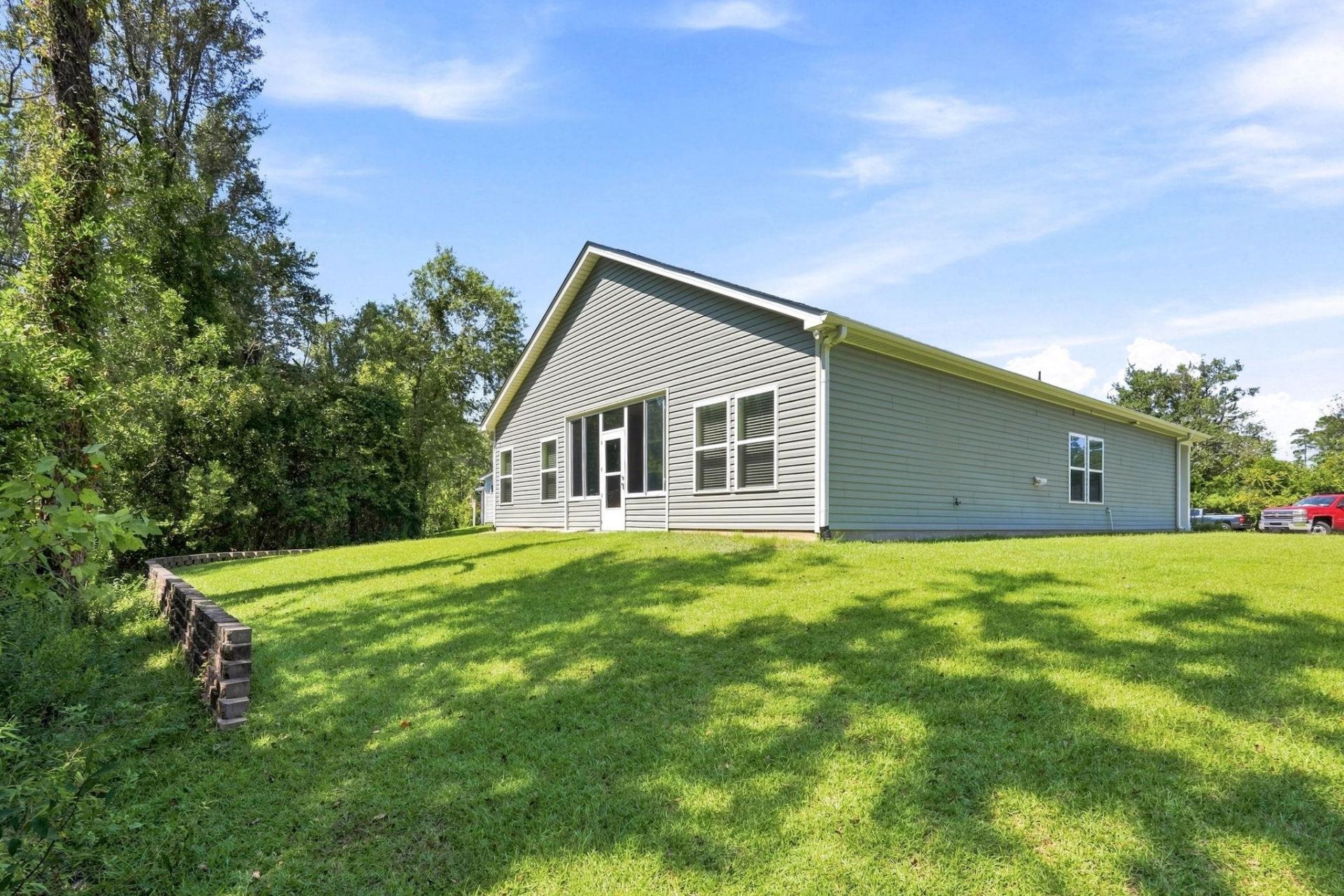 325 Brighton Pl. Photo 38