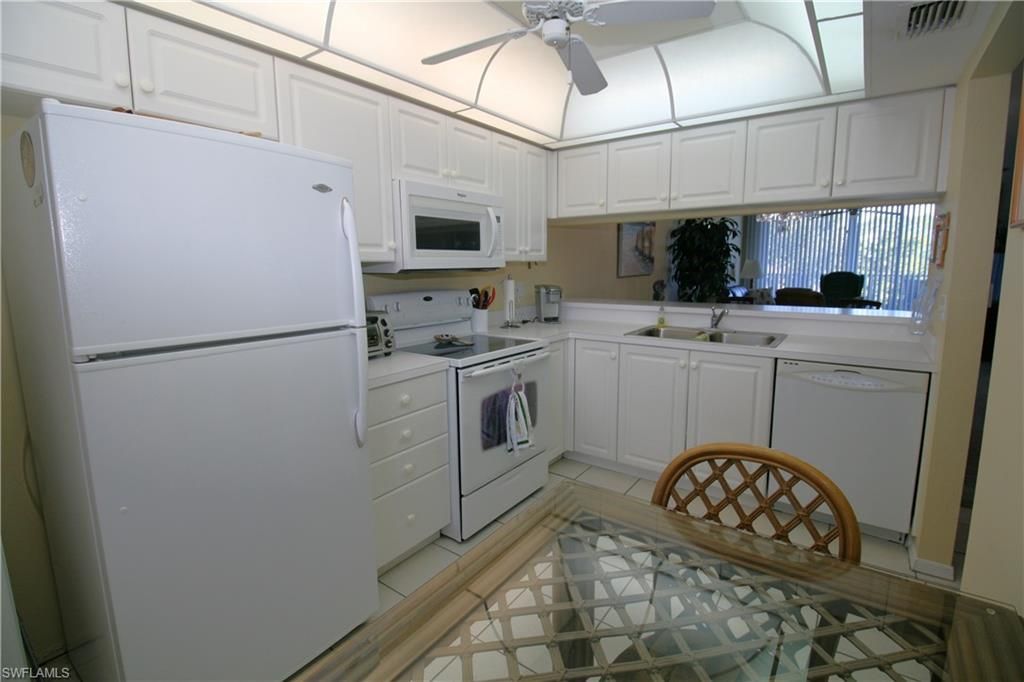 14931 Park Lake Dr , Unit 303, Fort Myers, FL 33919 Photo